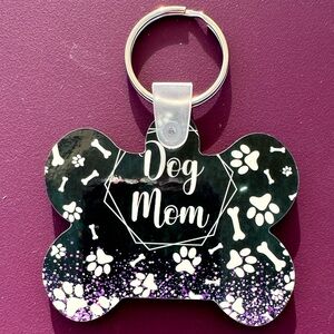 Dog Mom keychain